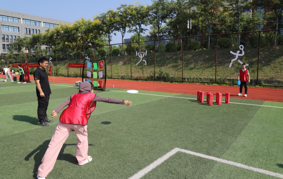 1695267041560130.png 640 (1).png