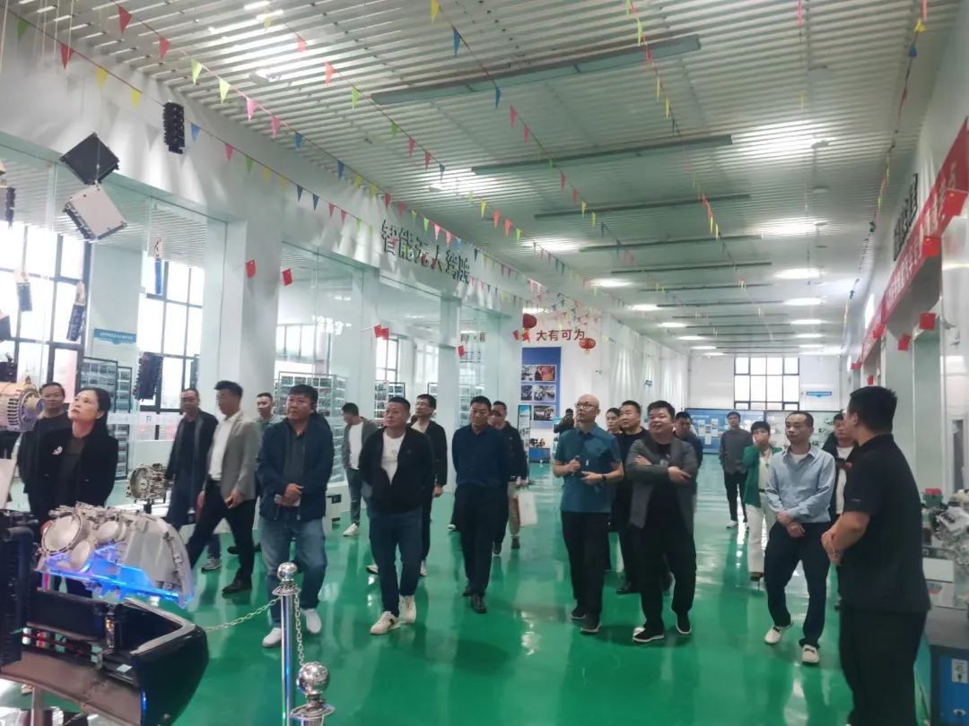 1695777178993493.jpg 640 (3).jpg