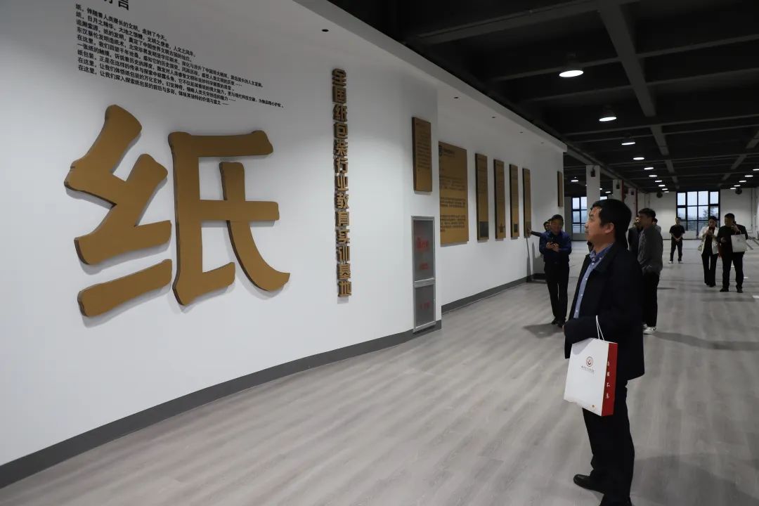 1695777196782760.jpg 640 (4).jpg