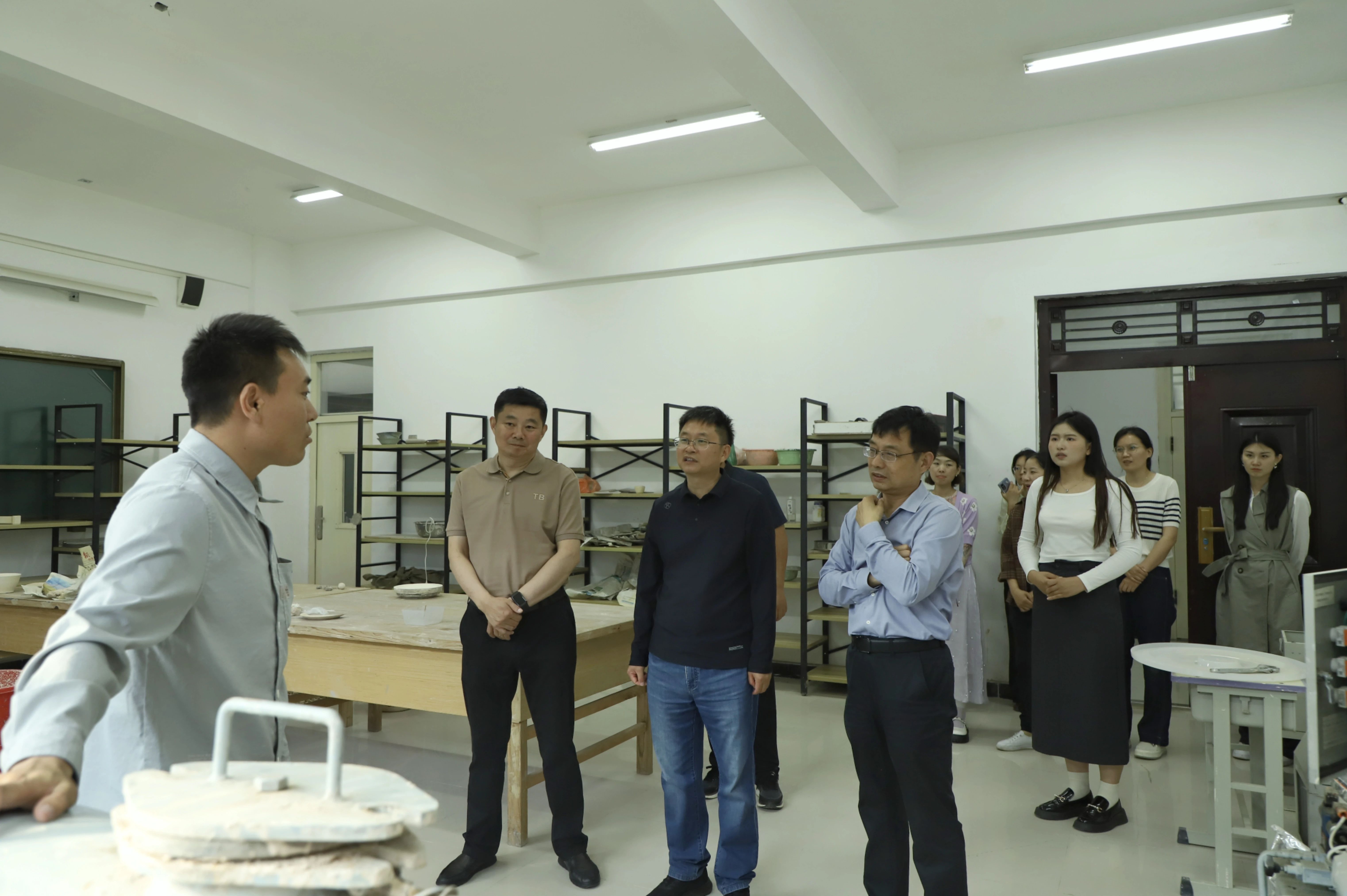 1715652240643508.jpg 1715652240643508.jpg